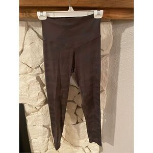 Aerie offline grey camo print leggings size M